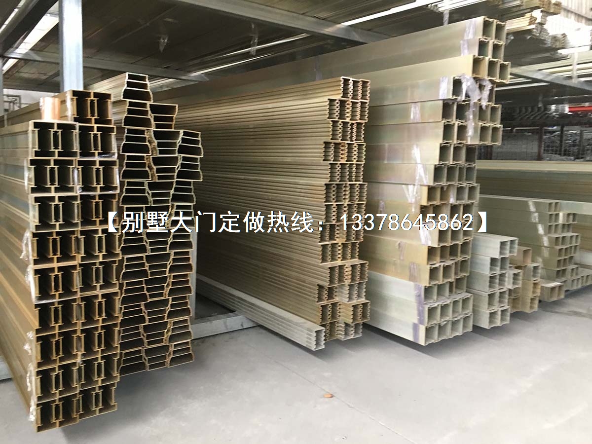 别墅大门铝材仓库